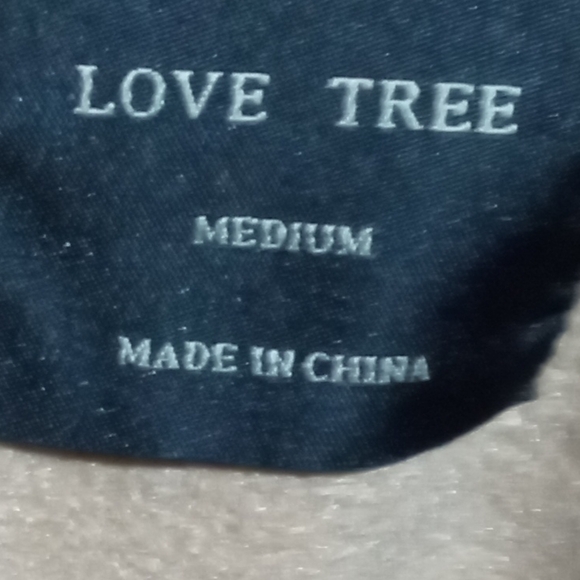 Women's Wool Like Hooded Cream Color Coat . Size Medium - Picture 4 of 6